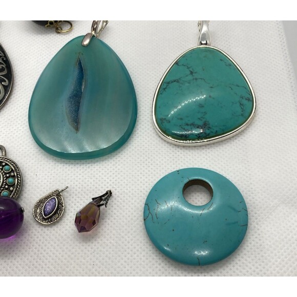 Vintage‎ - Now Lot of (13) Pendants Silver Tone Faux Stone Green Blue Purple - Picture 6 of 15